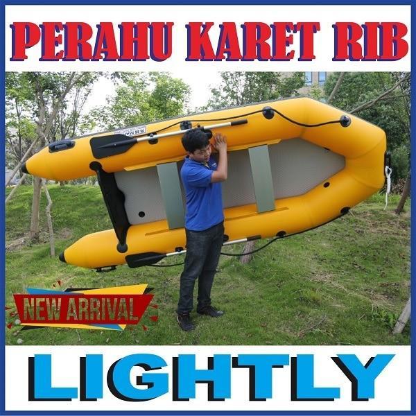 PERAHU KARET